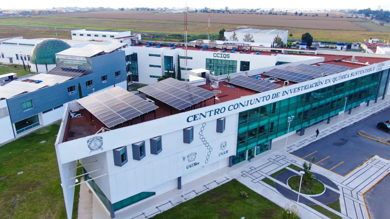 Ejemplo de instalación con sistema híbrido